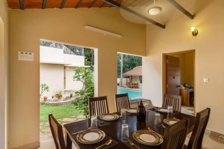 Golden Radiance Airyaman Spa & Pool Villa Breakfast & Spa Included Mysore Exteriör bild