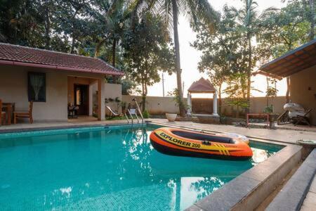 Golden Radiance Airyaman Spa & Pool Villa Breakfast & Spa Included Mysore Exteriör bild