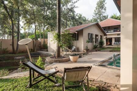 Golden Radiance Airyaman Spa & Pool Villa Breakfast & Spa Included Mysore Exteriör bild