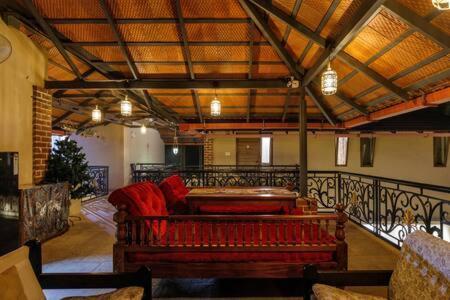 Golden Radiance Airyaman Spa & Pool Villa Breakfast & Spa Included Mysore Exteriör bild